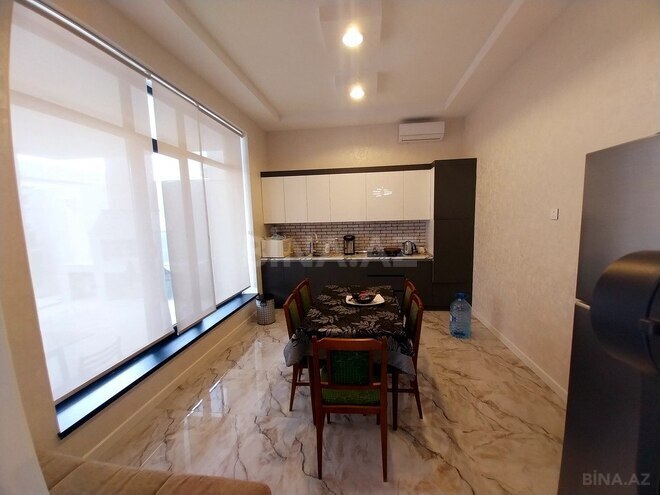 3 otaqlı həyət evi/bağ evi - Şüvəlan q. - 150 m² (17)
