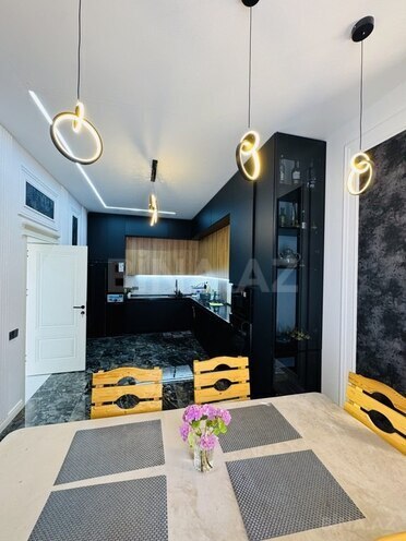 5 otaqlı həyət evi/bağ evi - Mərdəkan q. - 240 m² (6)