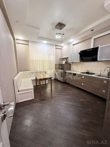 3 otaqlı yeni tikili - Qara Qarayev m. - 130 m² (14)