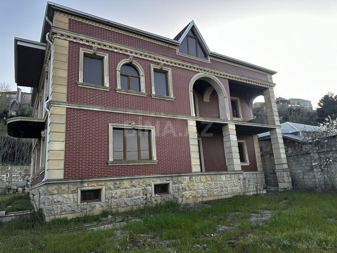 8-комн. дом/дача - пос. Карачухур - 420 м² (1)