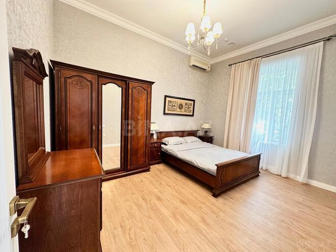 3-комн. вторичка - м. Сахил - 125 м² (26)