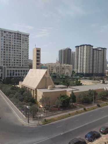 Obyekt - Ağ şəhər q. - 129 m² (2)