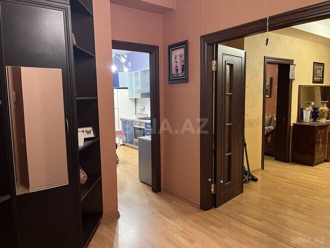 3 otaqlı yeni tikili - 28 May m. - 100 m² (1)