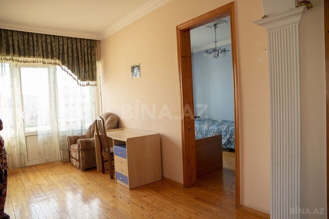 8 otaqlı həyət evi/bağ evi - Xocəsən q. - 260 m² (28)
