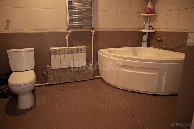 8 otaqlı həyət evi/bağ evi - Xocəsən q. - 260 m² (30)