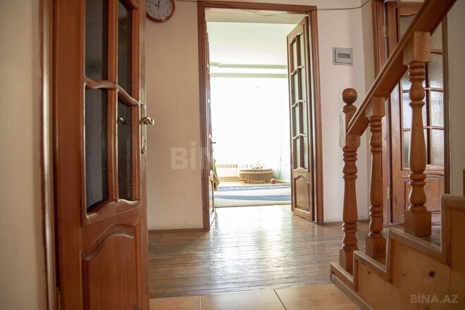 8 otaqlı həyət evi/bağ evi - Xocəsən q. - 260 m² (11)