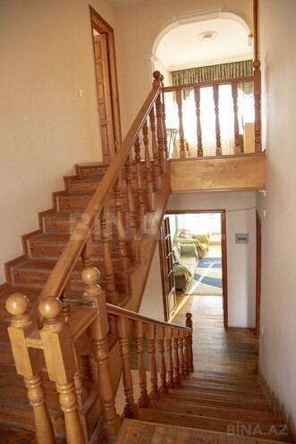 8 otaqlı həyət evi/bağ evi - Xocəsən q. - 260 m² (18)
