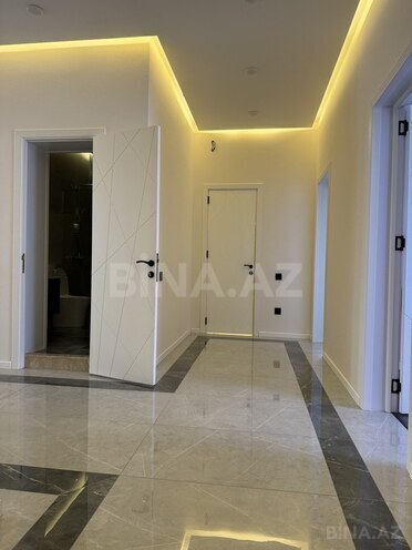 5 otaqlı həyət evi/bağ evi - Şüvəlan q. - 200 m² (9)