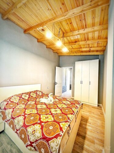 6 otaqlı həyət evi/bağ evi - Qəbələ - 220 m² (15)