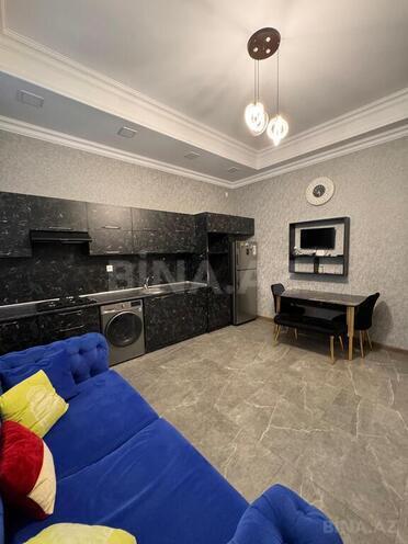 5 otaqlı həyət evi/bağ evi - Şüvəlan q. - 200 m² (19)