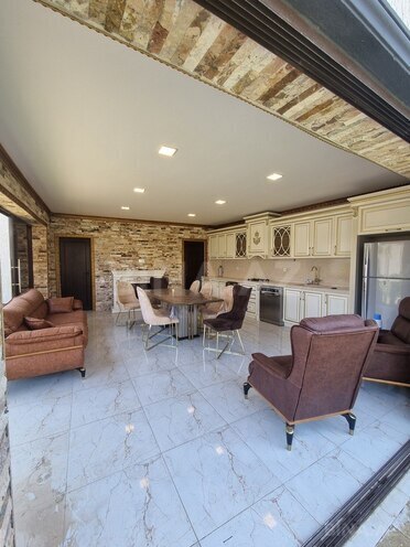 5 otaqlı həyət evi/bağ evi - Şüvəlan q. - 200 m² (7)