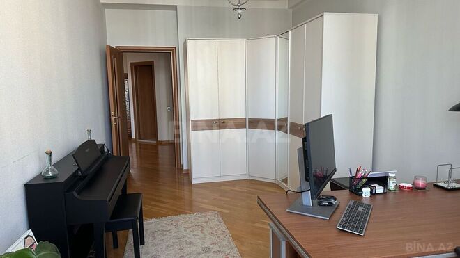4-комн. новостройка - м. 28 мая - 180 м² (4)