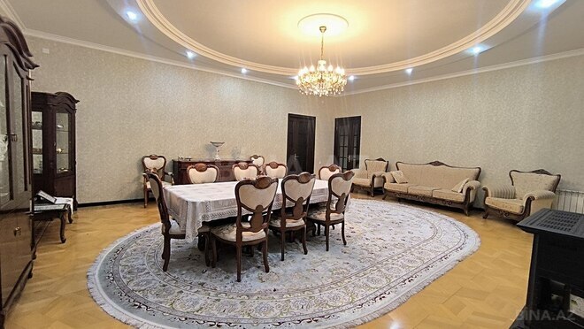6 otaqlı həyət evi/bağ evi - Gəncə - 240 m² (1)