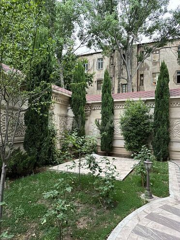 10 otaqlı həyət evi/bağ evi - Nəriman Nərimanov m. - 1100 m² (4)