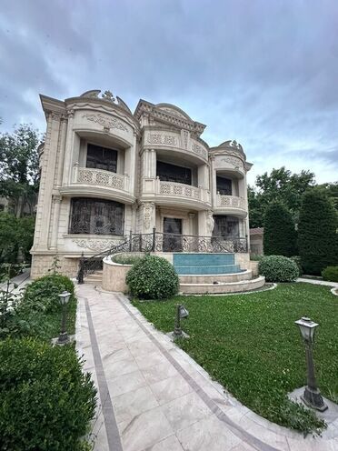 10 otaqlı həyət evi/bağ evi - Nəriman Nərimanov m. - 1100 m² (1)