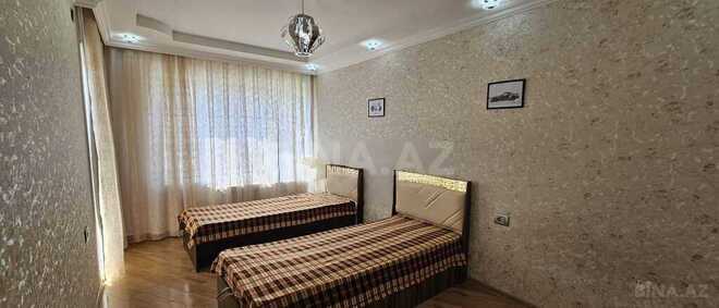 3-комн. новостройка - м. 8 ноября - 125 м² (6)