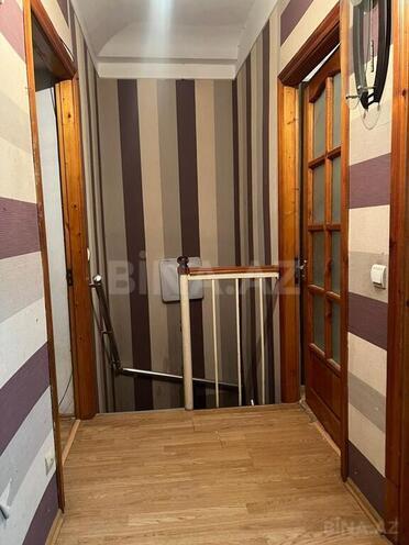 3-комн. вторичка - м. Элмляр Академиясы - 700 м² (2)