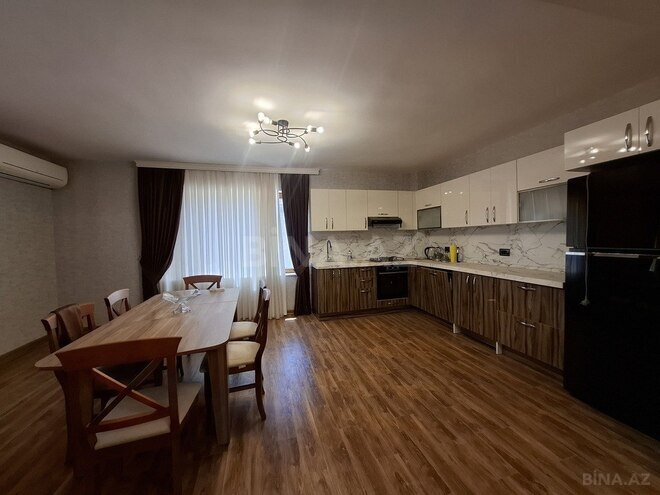 5 otaqlı həyət evi/bağ evi - Şüvəlan q. - 350 m² (7)