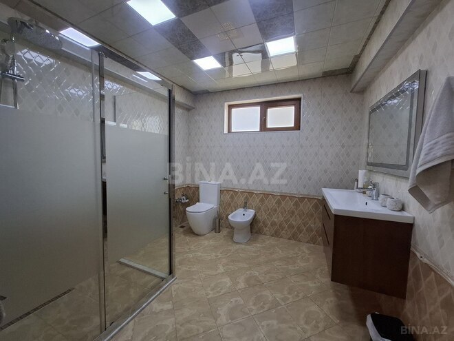 5 otaqlı həyət evi/bağ evi - Şüvəlan q. - 350 m² (12)
