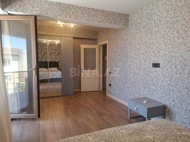 5 otaqlı həyət evi/bağ evi - Şüvəlan q. - 350 m² (13)