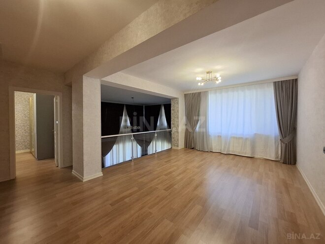 5 otaqlı həyət evi/bağ evi - Şüvəlan q. - 350 m² (18)
