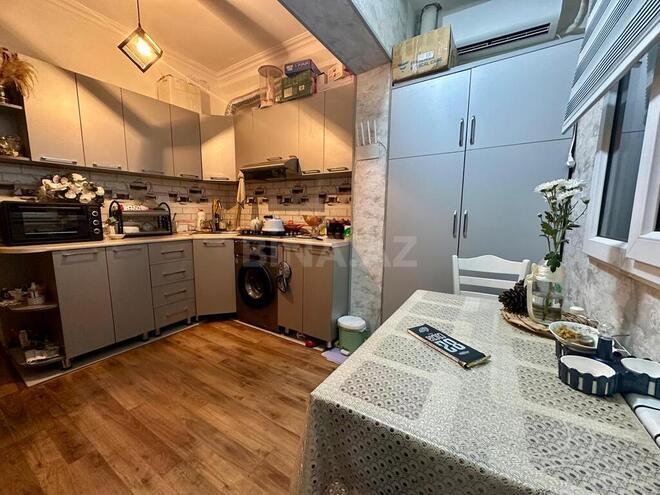2 otaqlı köhnə tikili - İnşaatçılar m. - 50 m² (3)
