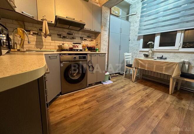 2 otaqlı köhnə tikili - İnşaatçılar m. - 50 m² (2)