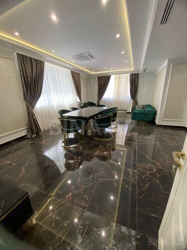 Obyekt - Nizami m. - 1300 m² (5)