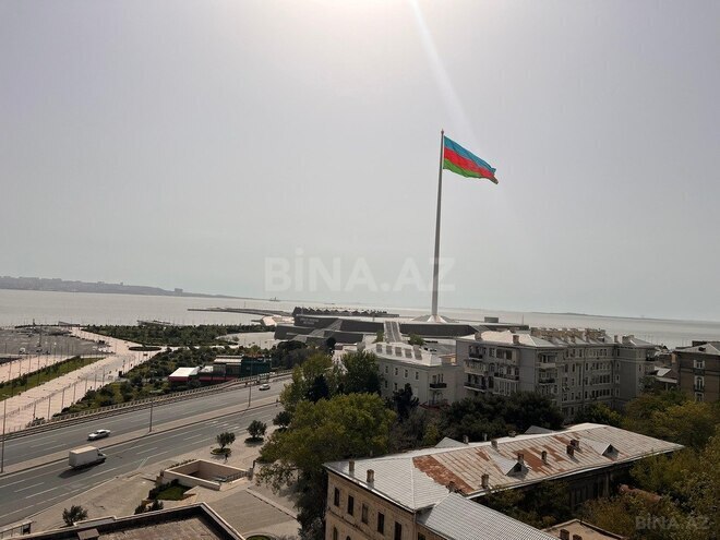 3 otaqlı köhnə tikili - Bayıl q. - 80 m² (1)