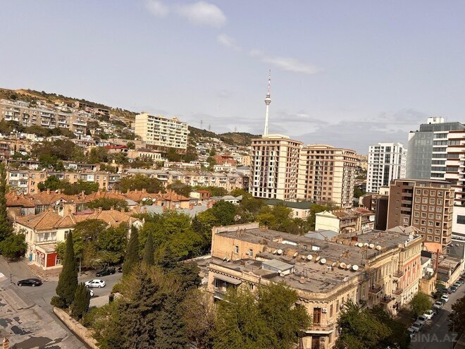 3 otaqlı köhnə tikili - Bayıl q. - 80 m² (4)