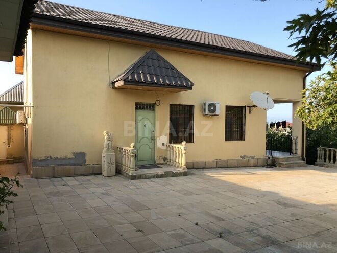4 otaqlı həyət evi/bağ evi - Novxanı q. - 205 m² (2)