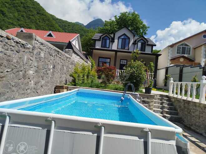 7 otaqlı həyət evi/bağ evi - Qax - 150 m² (1)