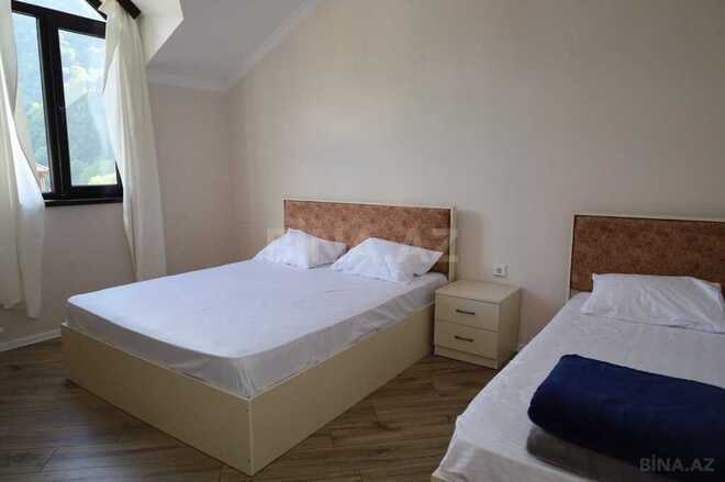 7 otaqlı həyət evi/bağ evi - Qax - 150 m² (25)