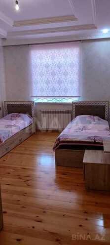 7 otaqlı həyət evi/bağ evi - Buzovna q. - 224 m² (1)