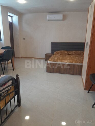 1 otaqlı həyət evi/bağ evi - Novxanı q. - 35 m² (2)