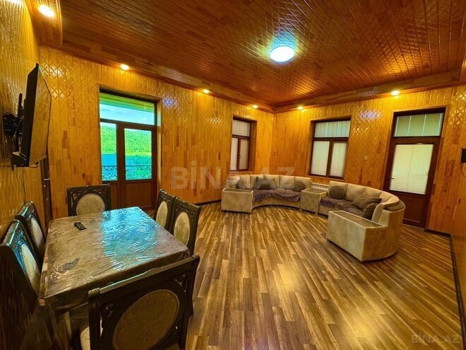 6 otaqlı həyət evi/bağ evi - Quba - 555 m² (10)