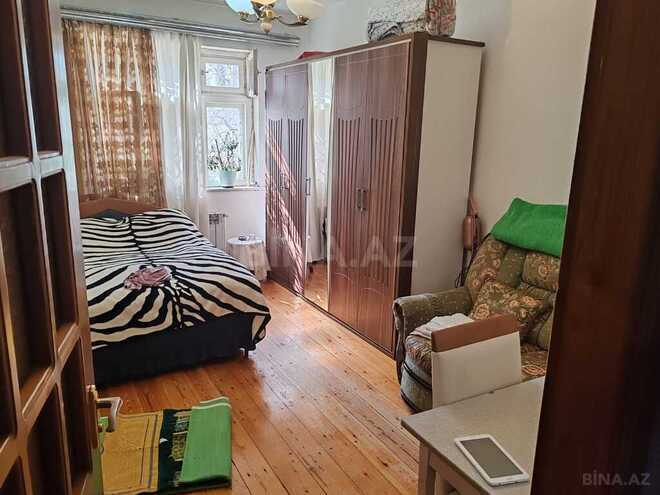 3 otaqlı köhnə tikili - 8 Noyabr m. - 85 m² (2)
