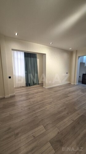 2 otaqlı köhnə tikili - 8-ci mikrorayon q. - 42 m² (11)
