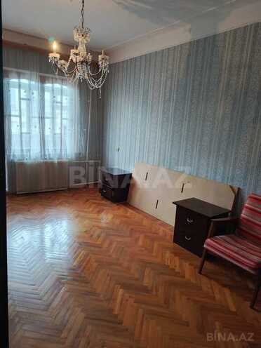 3 otaqlı köhnə tikili - 8-ci mikrorayon q. - 85 m² (6)