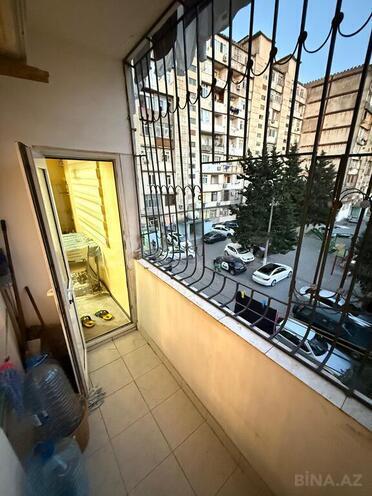 3 otaqlı köhnə tikili - Massiv D q. - 80 m² (17)