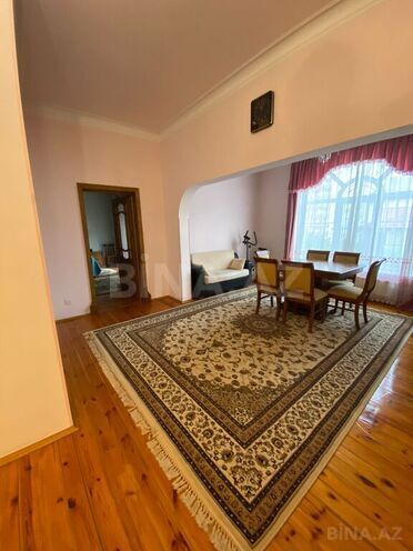 8 otaqlı həyət evi/bağ evi - Qaraçuxur q. - 400 m² (6)