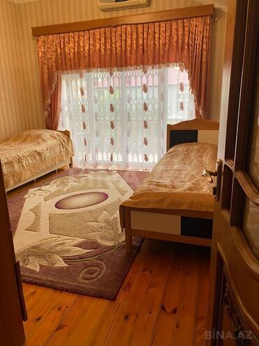 8 otaqlı həyət evi/bağ evi - Qaraçuxur q. - 400 m² (18)