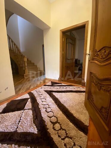 8 otaqlı həyət evi/bağ evi - Qaraçuxur q. - 400 m² (27)