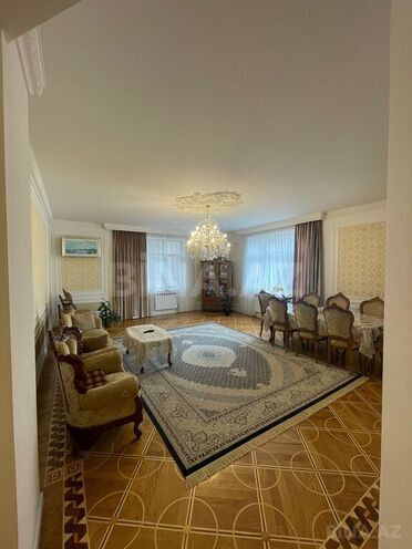 4 otaqlı yeni tikili - Elmlər Akademiyası m. - 200 m² (1)