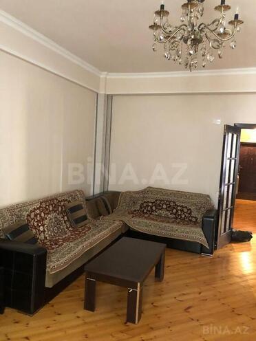 3-комн. вторичка - м. Элмляр Академиясы - 65 м² (1)