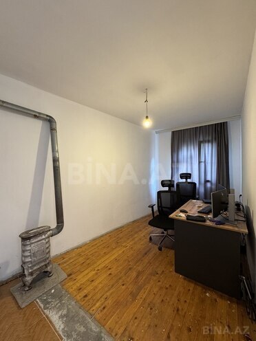 5 otaqlı həyət evi/bağ evi - Bakıxanov q. - 200 m² (25)