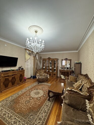 5 otaqlı həyət evi/bağ evi - Bakıxanov q. - 200 m² (8)