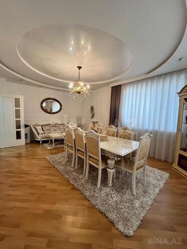 3 otaqlı yeni tikili - 8 Noyabr m. - 125 m² (1)