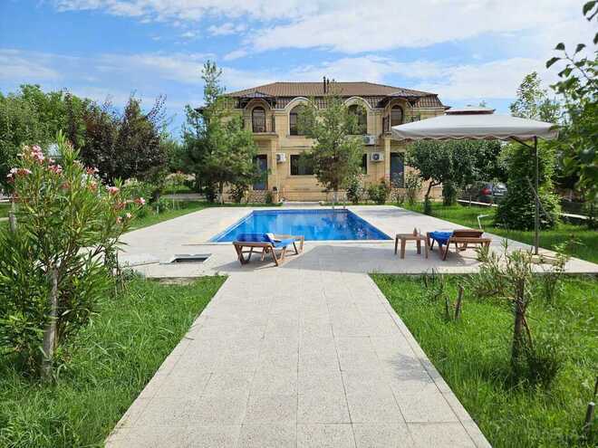 8 otaqlı həyət evi/bağ evi - Qəbələ - 260 m² (4)