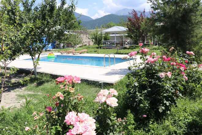 8 otaqlı həyət evi/bağ evi - Qəbələ - 260 m² (6)